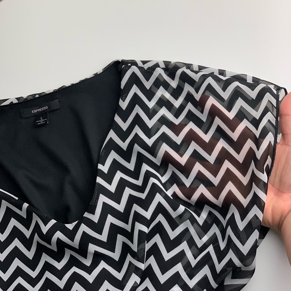 Espresso Sleeveless Chevron Print Size L #00243 - Picture 5 of 6